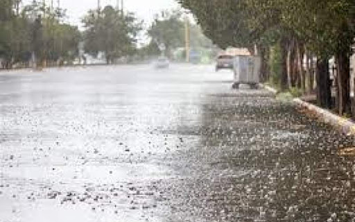 نخستین بارش پاییزی در مناطق ساحلی خوزستان/کاهش غلظت آلاینده‌های جوی