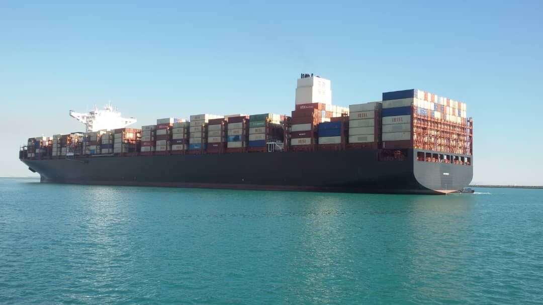 بزرگترین کشتی‌ کانتینری خطوط ایران در بندر شهیدرجایی پهلو گرفت