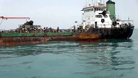 توقیف محموله ۶۳ هزار لیتری سوخت قاچاق در خلیج فارس