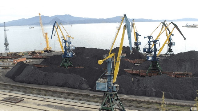 بیکاری ۱۰۰ کشتی فله‌بر در پی لغو صادرات زغال سنگ توسط اندونزی