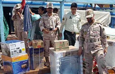 توقیف لنج حامل کالای قاچاق در بندر اروندکنار