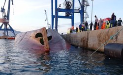 غرق شدن یک فروند کشتی باری در اسپانیا(+عکس)