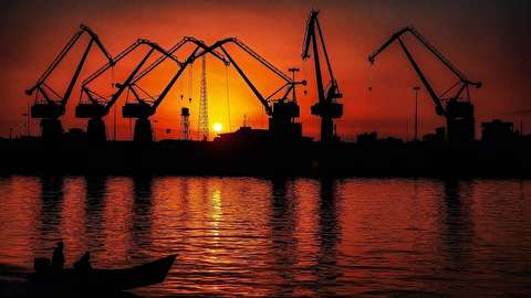 نمایی زیبا از بندر انزلی