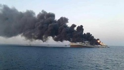 بزرگترین کشتی عراق در آتش سوخت