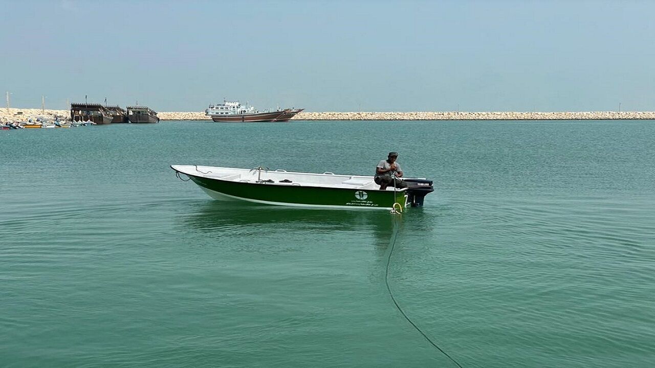 ۴ فروند قایق موتوری به یگان حفاظت محیط زیست بوشهر افزوده شد