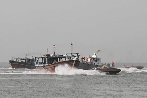 کشف محموله قاچاق قطعات خودرو در بندر خرمشهر