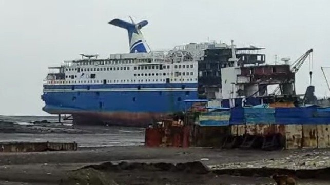 اعزام ۱۴ کشتی بزرگ مسافری به یارد‌های اوراق هند بر اثر ورشکستگی