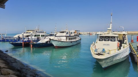 تعطیلی اسکله‌های قشم با وزش باد نعشی