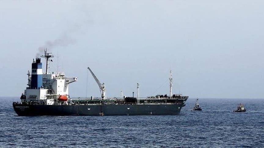 توقیف یک فروند کشتی خارجی در آب‌های پارسیان