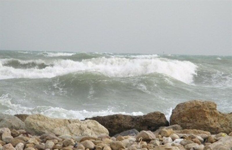هشدار سطح نارنجی هواشناسی در مناطق ساحلی خوزستان/آب‌های شمالی خلیج فارس مواج است