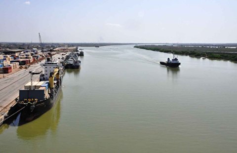 بازداشت ۹ تبعه خارجی حین عبور از اروندرود