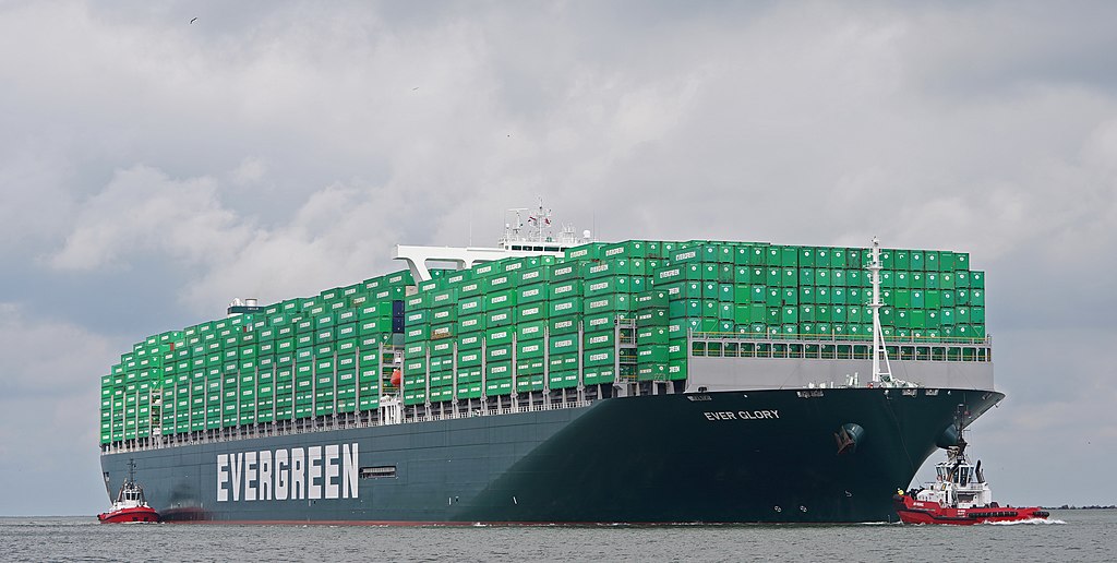 تورم و رکود تهدیدی برای خطوط کشتیرانی بزرگ کانتینری جهان در سال ۲۰۲۳