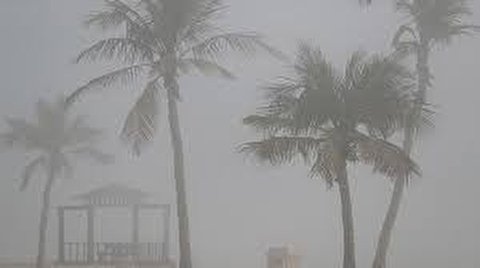 مناطق ساحلی خوزستان مه آلود است/اختلال در پرواز‌های آبادان و ماهشهر