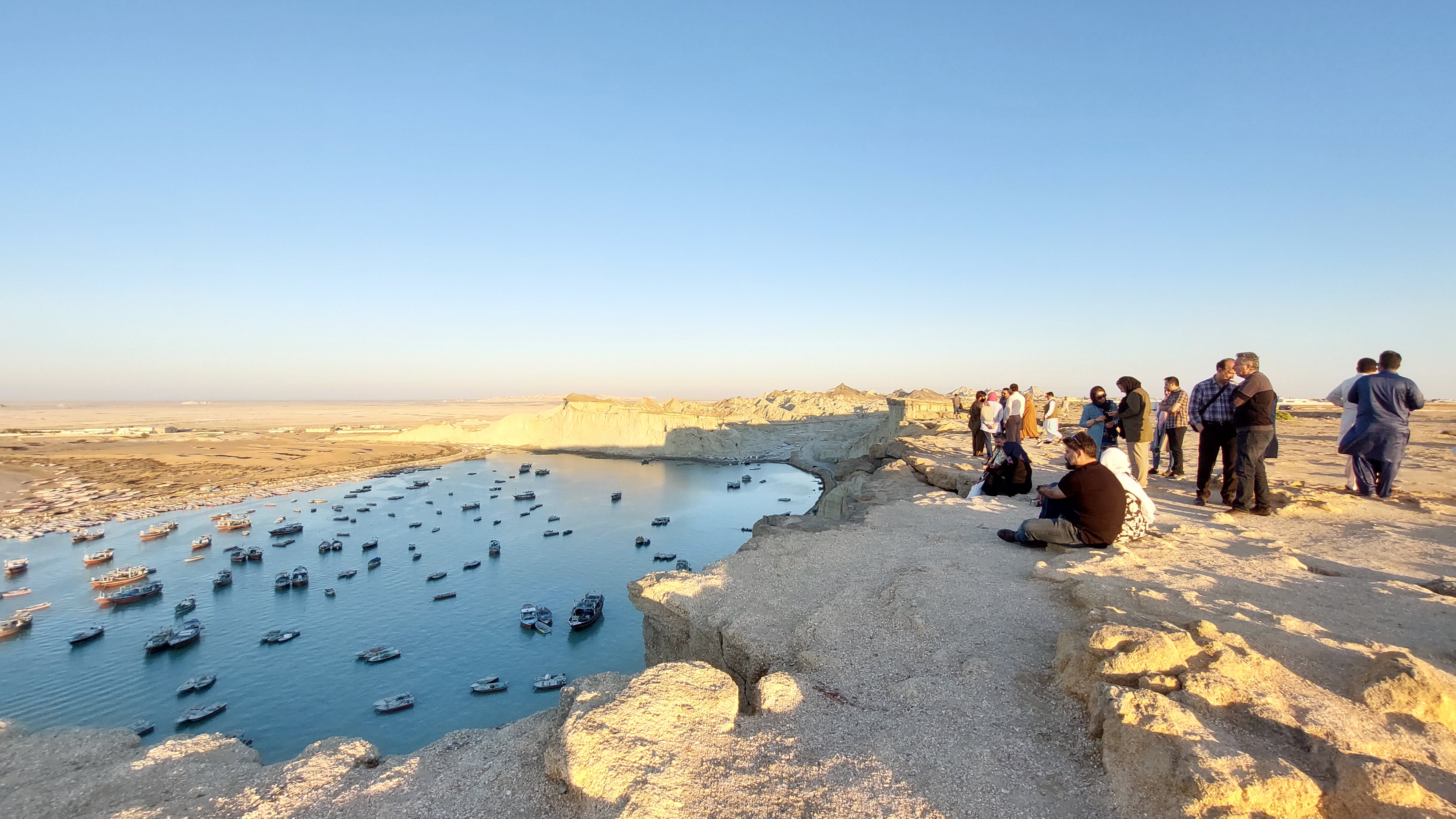 اختصاص رتبه پنجم گردشگری کشور به سواحل سیستان و بلوچستان/ پیش بینی ورود یک میلیون نفر گردشگر به سواحل دریای عمان در ایام نوروز