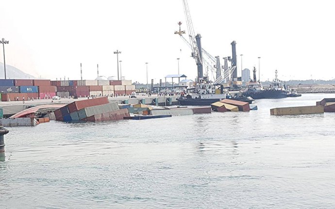 مشارکت کشتیرانی والفجر در عملیات امداد و نجات حادثه کشتی تانزانیایی(+ عکس و فیلم)