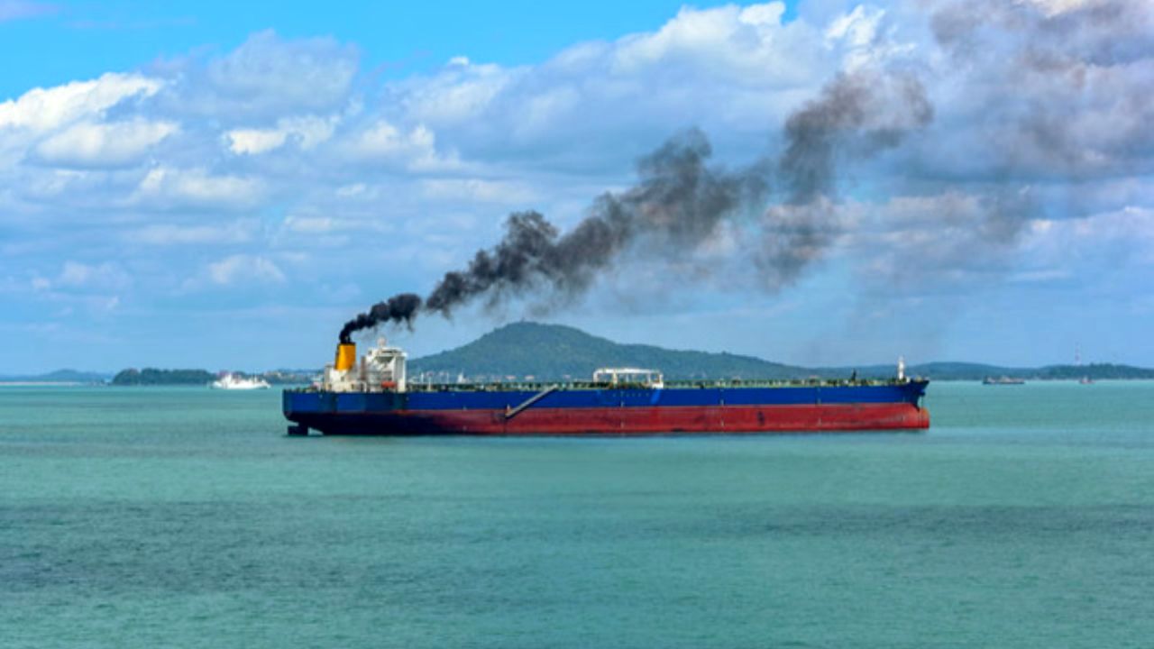 تامین سوخت کم‌سولفور برای حفظ جایگاه ایران در حمل‌ونقل دریایی دنیا ضروری است