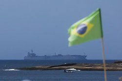 پهلوگیری ناوشکن نیروی دریایی ارتش در سواحل برزیل