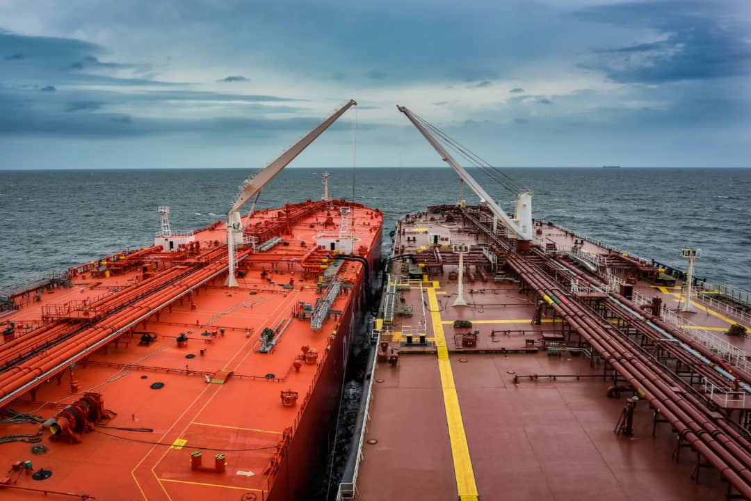صادرات نفت کشتی به کشتی توسط شرکت‌های نفتی روسیه