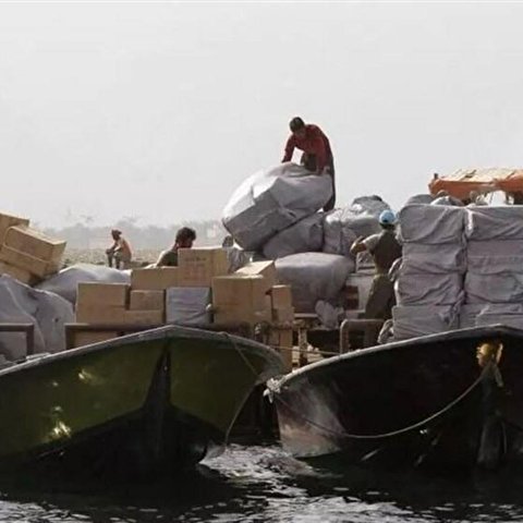 توقیف سه شناور باری حامل لوازم خانگی قاچاق در بندر ماهشهر