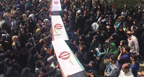 ورود پیکر‌های مطهر ۳۵ شهید دوران دفاع مقدس به کشور از منطقه آزاد اروند