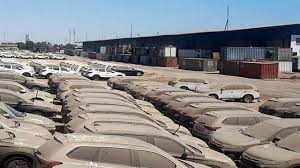 ۲۸۱ دستگاه خودروی سواری متروکه قاچاق در انبار‌های گمرک بوشهر توقیف است