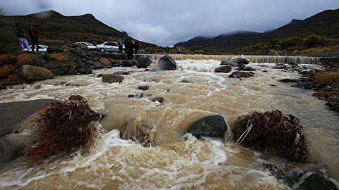 آب‌های شمالی خلیج فارس مواج و توفانی است/هشدار وضعیت نارنجی دریایی