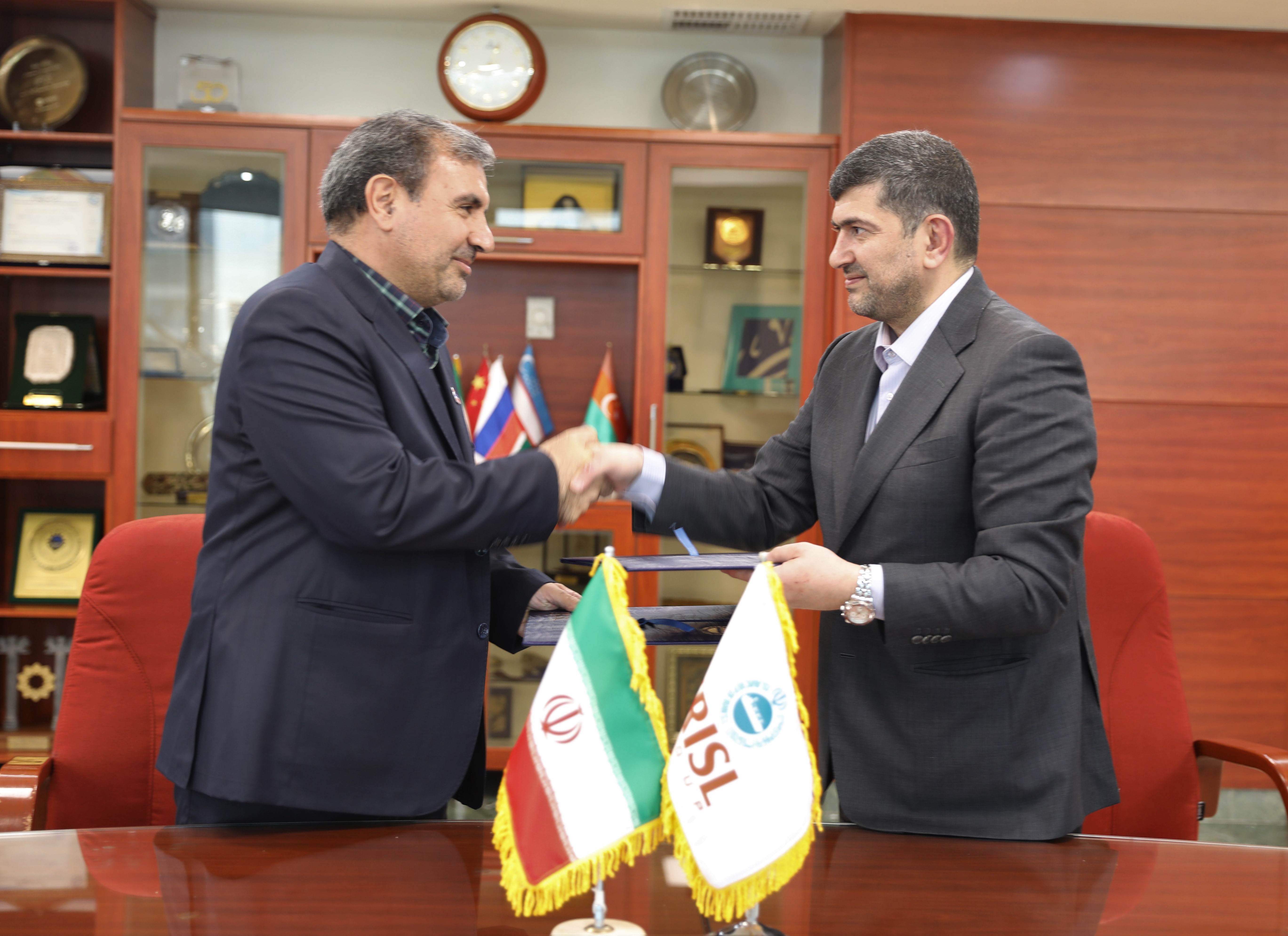 امضای تفاهمنامه همکاری میان سازمان منطقه ویژه پارس و کشتیرانی جمهوری اسلامی ایران