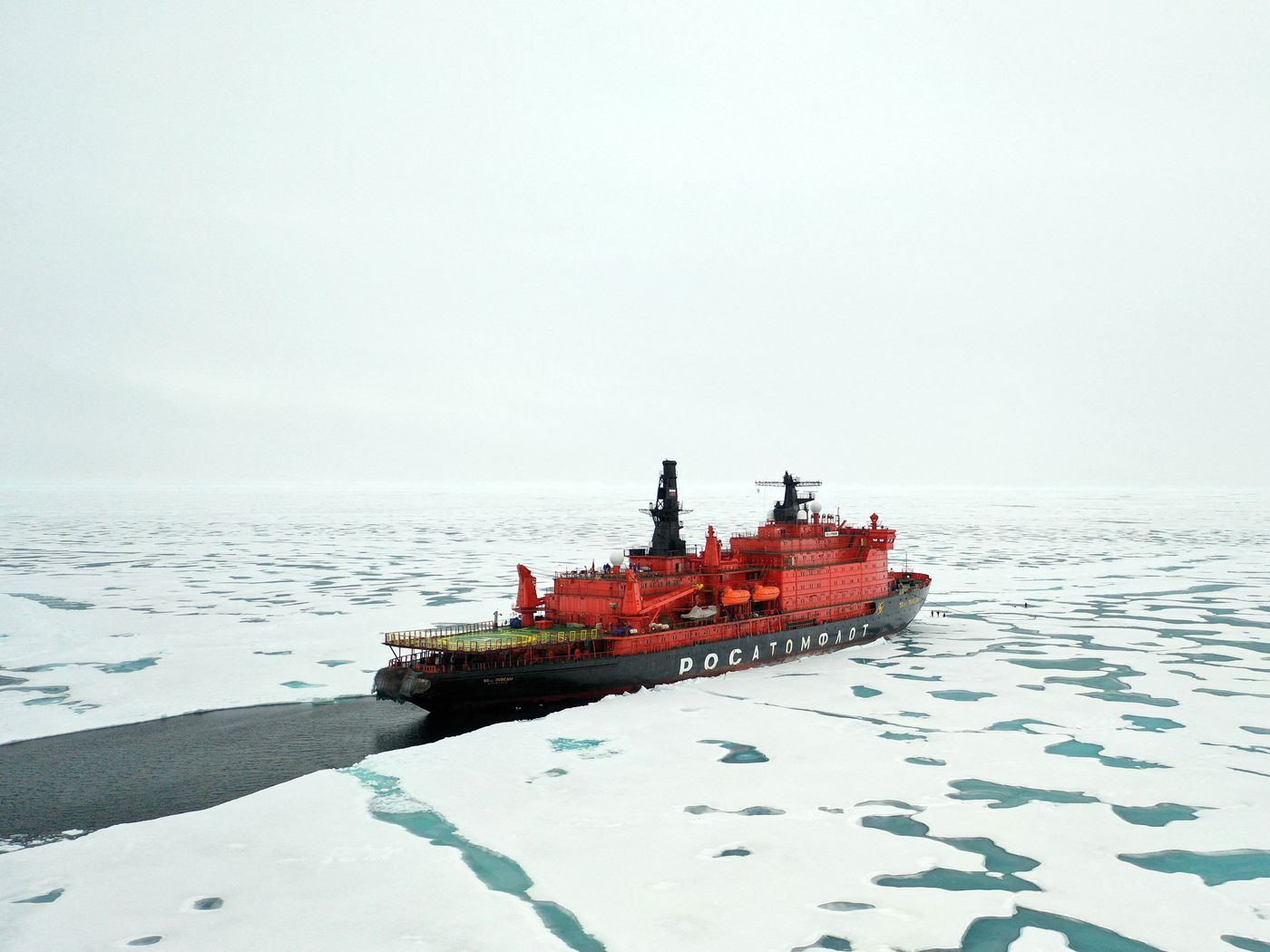 ارسال محمولۀ نفت روسیه از طریق قطب شمال به چین