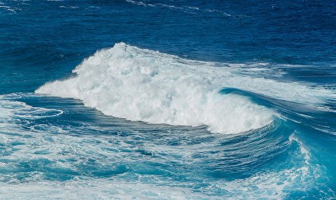 آب‌های شمال غرب خلیج فارس تا دوشنبه مواج و متلاطم است