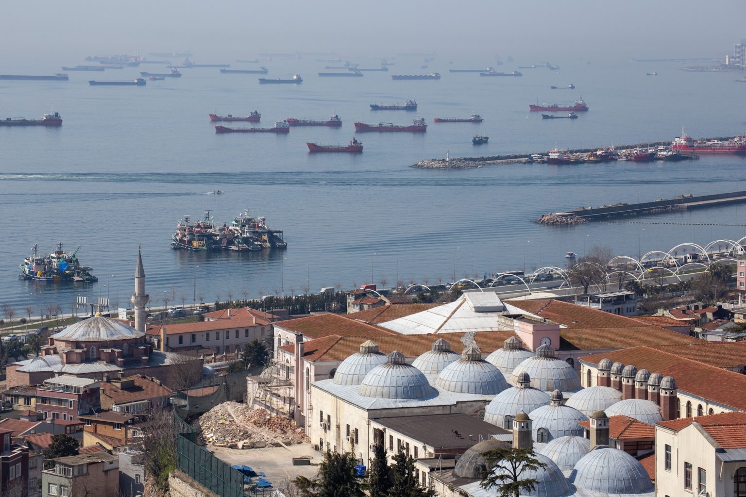 ترکیه به ۲۰ نفتکش حامل نفت روسیه اجازه حرکت نمی‌دهد