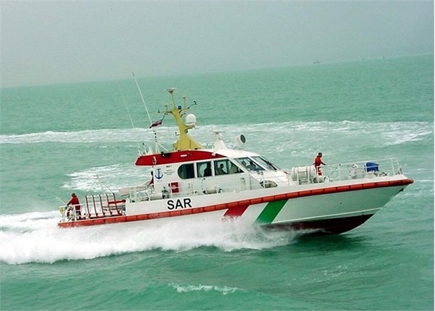 جستجو برای نجات قایق صیادی بندر امام حسن ادامه دارد