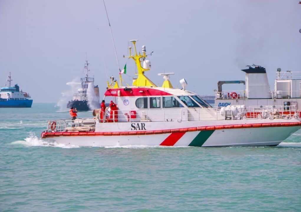 عملیات امدادرسانی به خدمه مصدوم شناور نفتکش در خلیج‌فارس