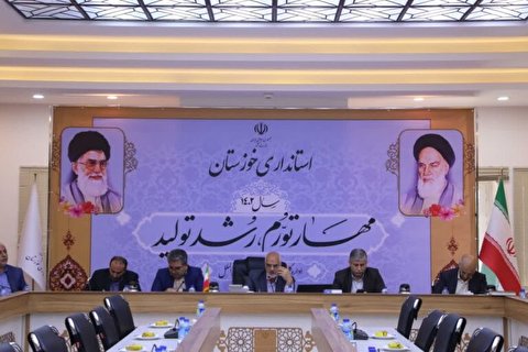 تاکید استاندار خوزستان بر استفاده صنایع پتروشیمی و فولاد از آب خلیج فارس