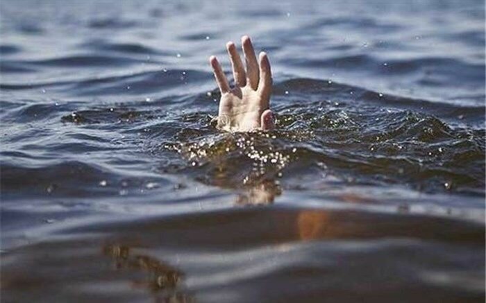 نجات مرد ۵۳ ساله بوشهری از غرق شدن در دریا