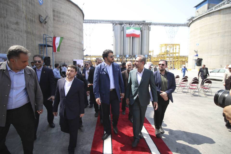 بهره برداری از اولین ترمینال مکانیزه غلات ایران در بندر امام خمینی