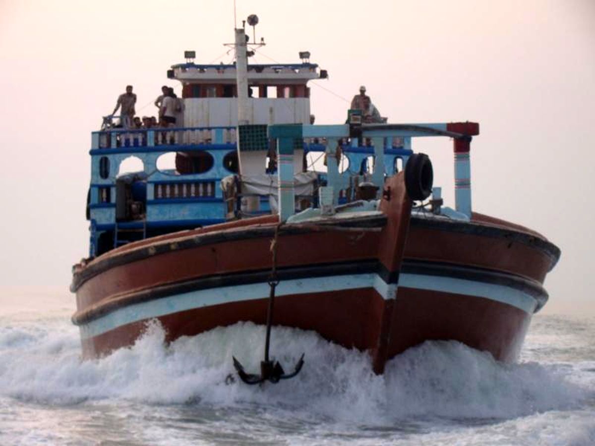 توقیف ۹۰ میلیارد ریال کالای قاچاق در آب‌های ساحلی ماهشهر