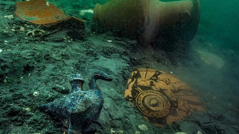 کشف شگفت‌انگیز گنج بزرگ فرعون زیر آب/ عکس
