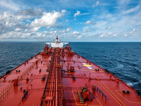 حال خوش ناوگان نفتی جهان سرمایه گذاری در ساخت کشتی‌های جدید می‌طلبد