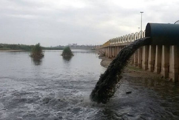 انتقاد شدید استاندار خوزستان از آلودگی‌های زیست محیطی رودخانه کارون