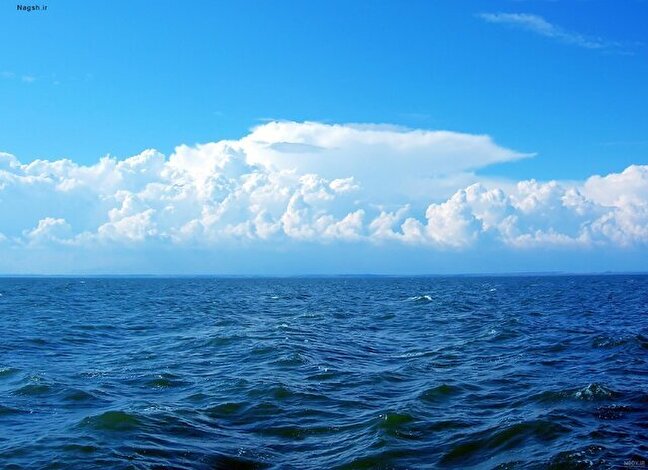 وزش باد‌های شدید و مواج شدن دریا در هرمزگان