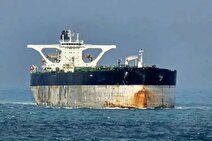 نفتکش ایرانی از چنگ نیرو‌های آمریکا گریخت + عکس