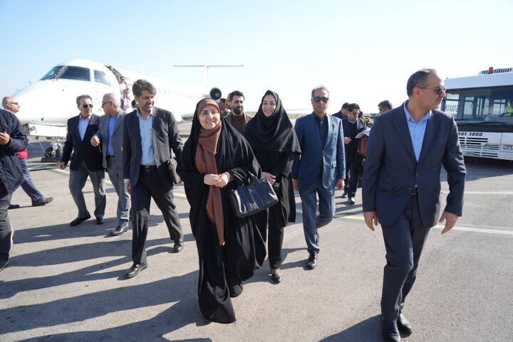 وزیر راه و شهرسازی وارد بندرعباس شد وزیر راه و شهرسازی وارد بندرعباس شد