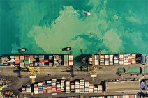 تخلیه و بارگیری ۵۲ هزار TEU کالا‌های کانتینری در بندر بوشهر