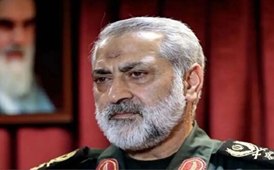 هیچ یک از شناور‌های نیروی دریایی در اسکله‌های تجاری و اقتصادی حضور ندارند/کوچکترین تهدیدی علیه بنادر ما عملیاتی شود هیچ یک از بنادر در خلیج فارس امنیت نخواهند داشت