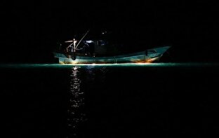 توقیف ۴ شناور متخلف صید ترال و شب‌چراغی در قشم، بندرعباس و جاسک