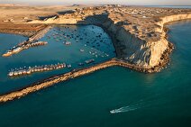 تداوم رونق گردشگری در سواحل دریای عمان 