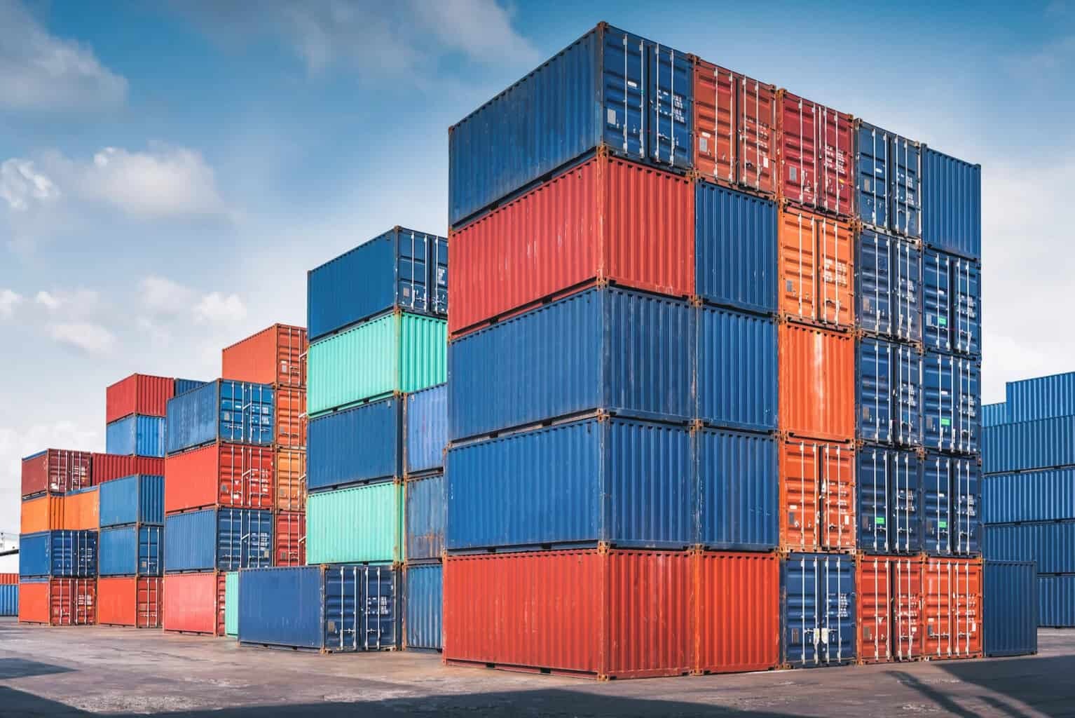 معضل کانتینرهای بی‌کیفیت خارجی برای واردکننده ایرانی