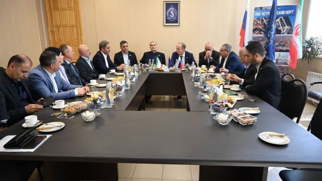 بازدید سفیر ایران از بندر سالیانکا آستراخان