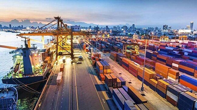 عملیات بندری ایران، سنتی است/ ایجاد تحولی بزرگ در کشتیرانی با بهره‌گیری از هوش مصنوعی