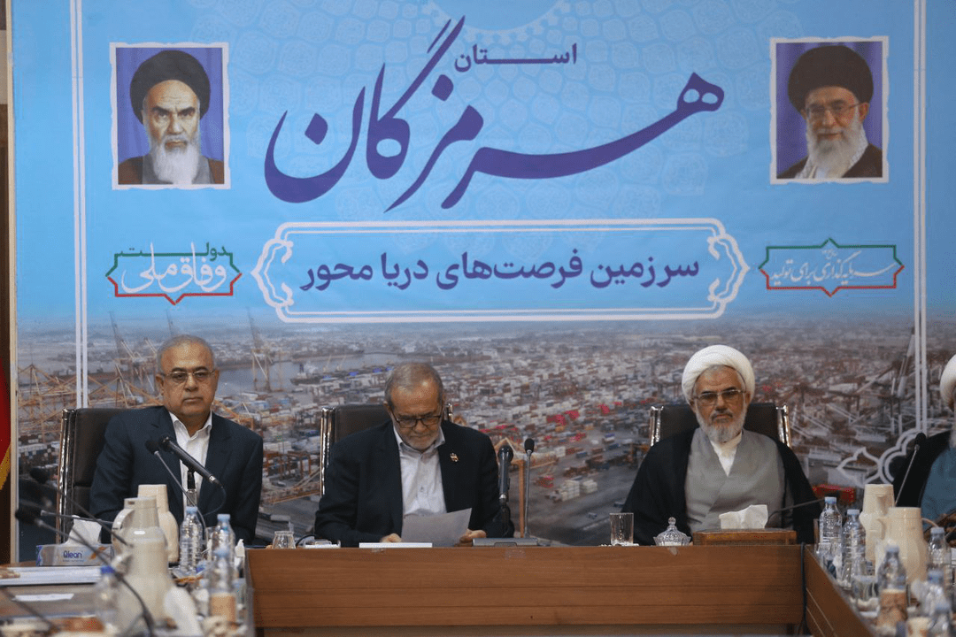 رئیس‌جمهور: خلیج فارس راه‌حل بحران آب استان‌های مرکزی کشور